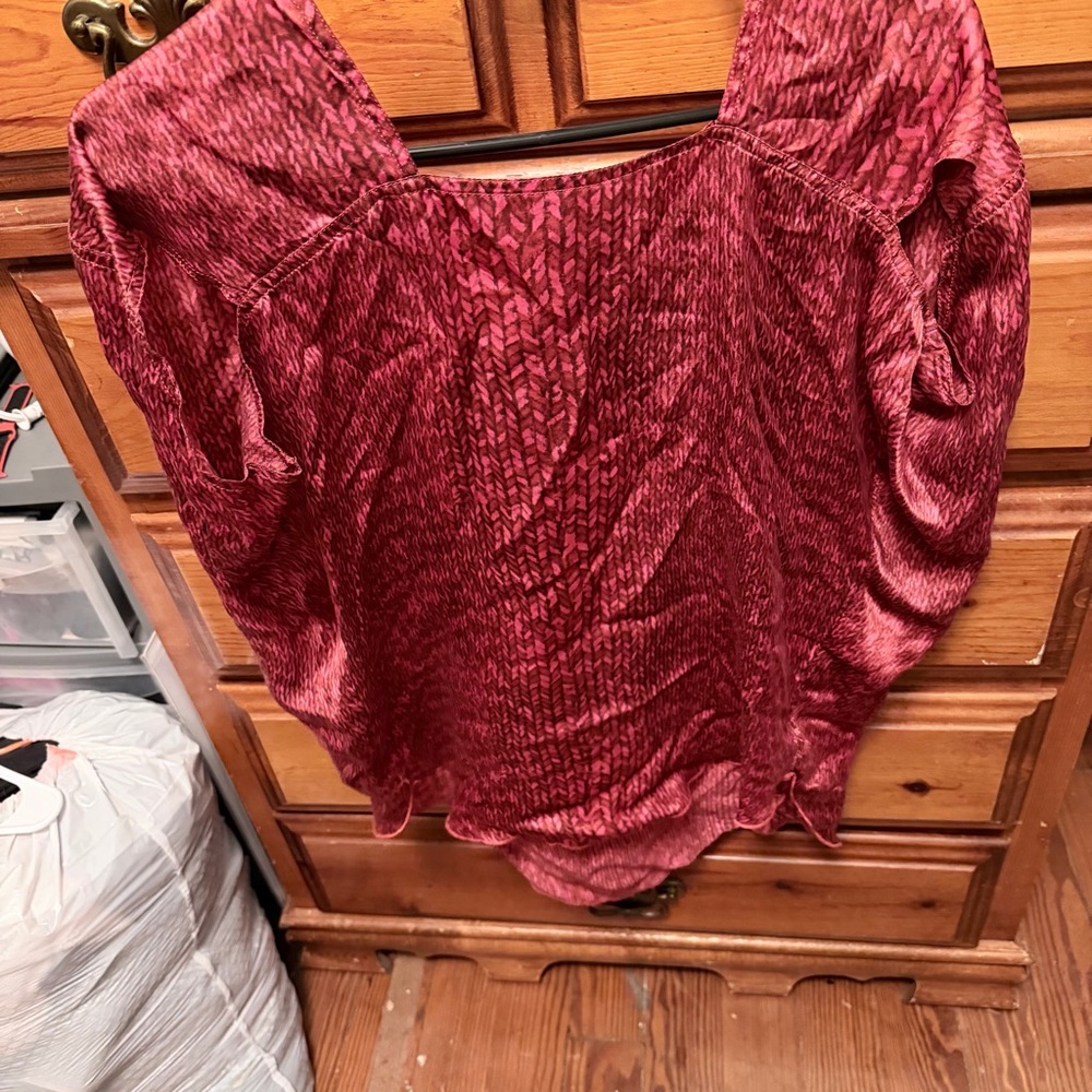 Women’s Red Textured Square-Neck Blouse